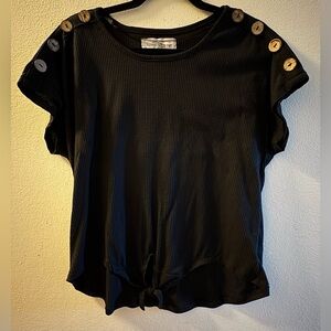 French Laundry Woman's Short Sleeve Top Size Medium Sleeves With Buttons